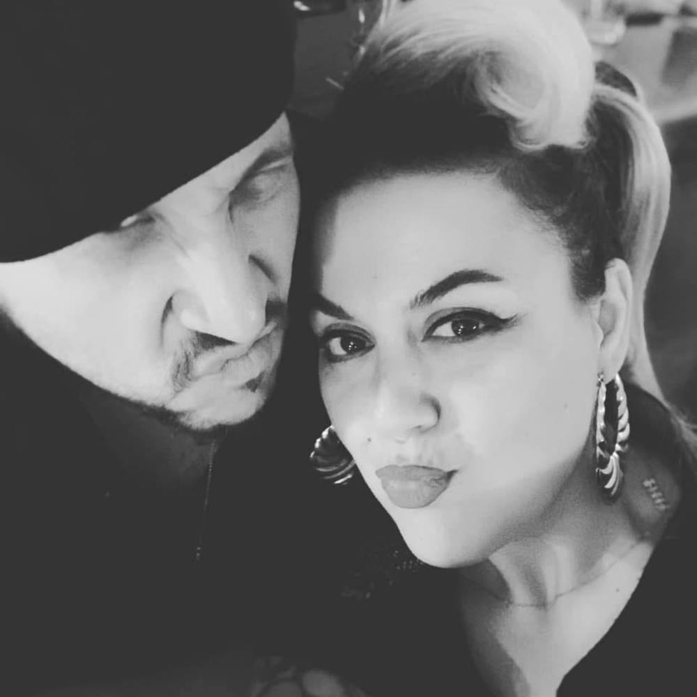 Meet your Posher, Mirella